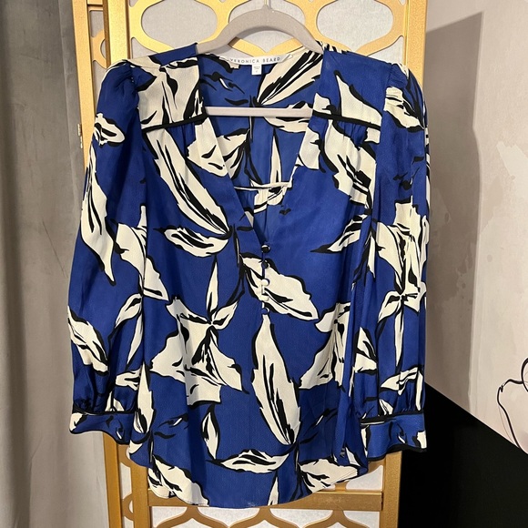 Veronica Beard Tops - EUC Veronica Beard Top